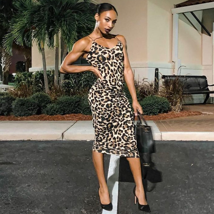 Leopardí | Sexy přiléhavé šaty s leopardím vzorem a tenkými ramínky
