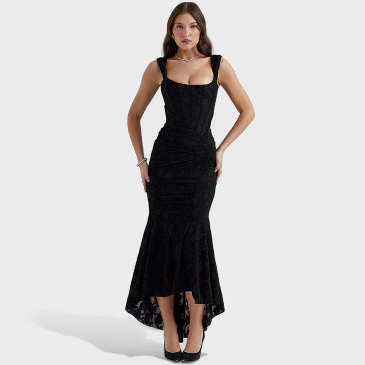 Cesca | Skulpturální silueta šaty