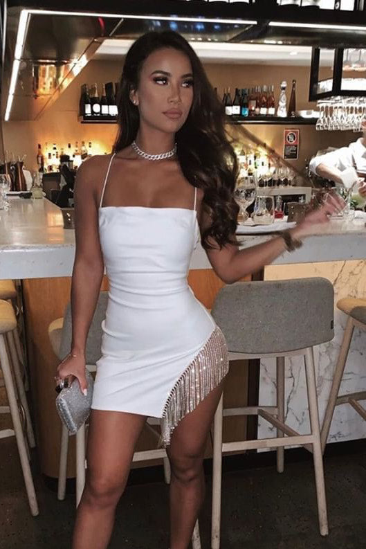 Nicole | Mini šaty s diamantovými detaily