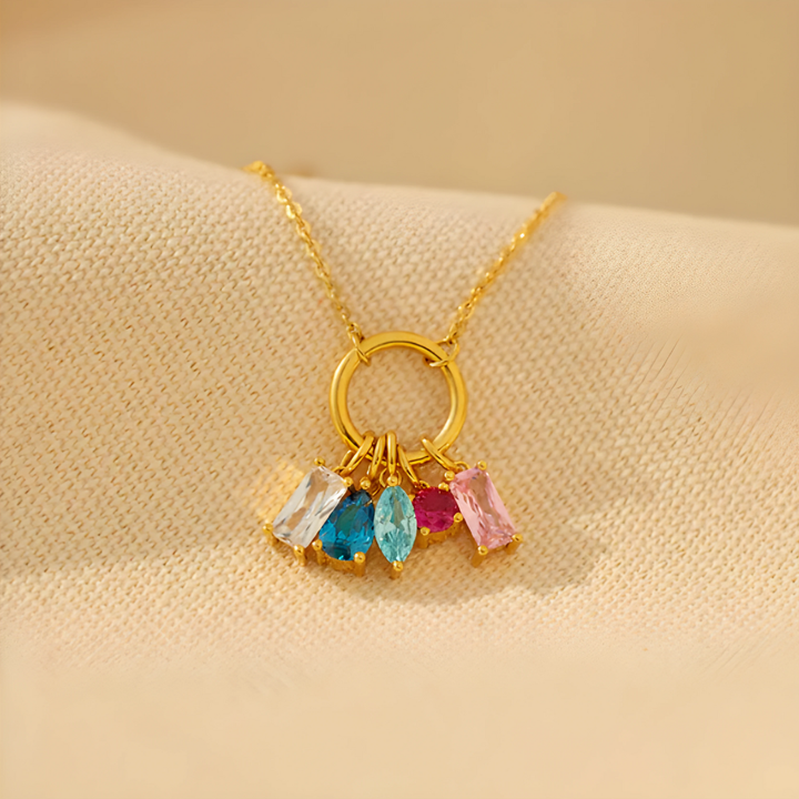 Náramek s narozeninovými přívěsky