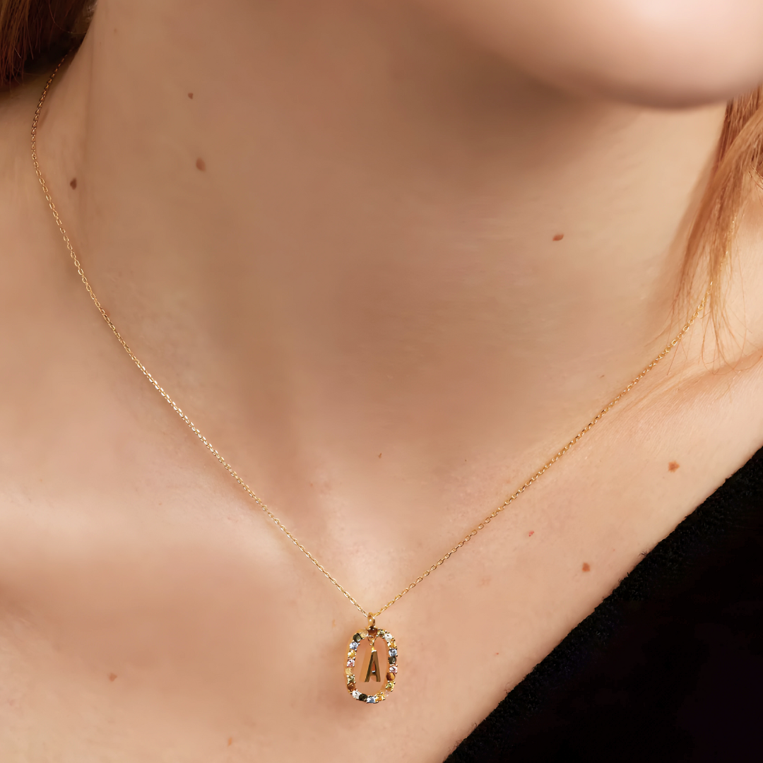 Náhrdelník s počátečním písmenem