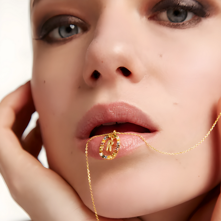 Náhrdelník s počátečním písmenem