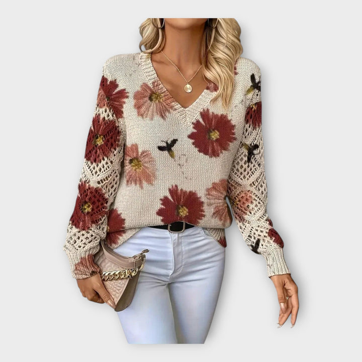 Džempr s krajkovými detaily