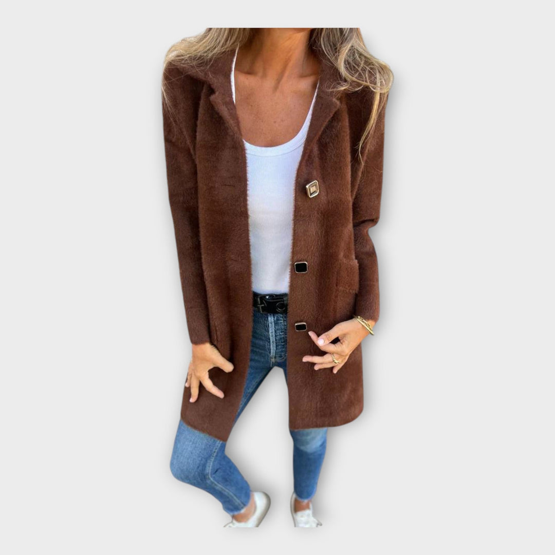 Elegantní vlněný kabát s zapínáním