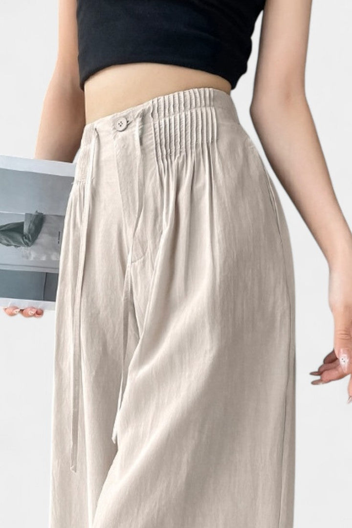 Ilyana | Vysoký Pas a Široké Nohavice