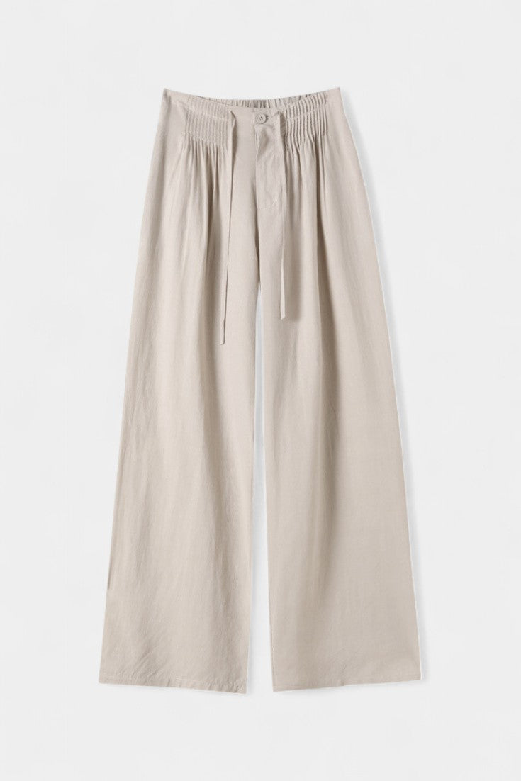 Ilyana | Vysoký Pas a Široké Nohavice