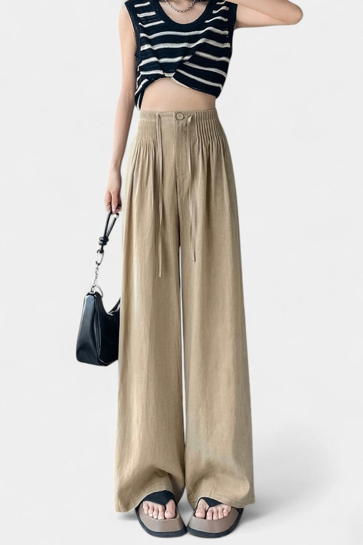 Ilyana | Vysoký Pas a Široké Nohavice