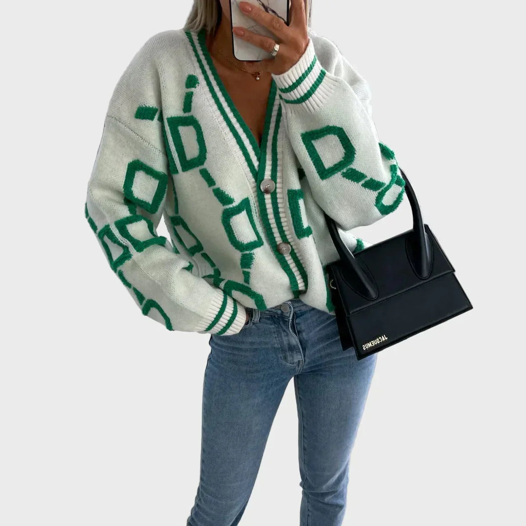 Moderní svetr s geometrickým designem