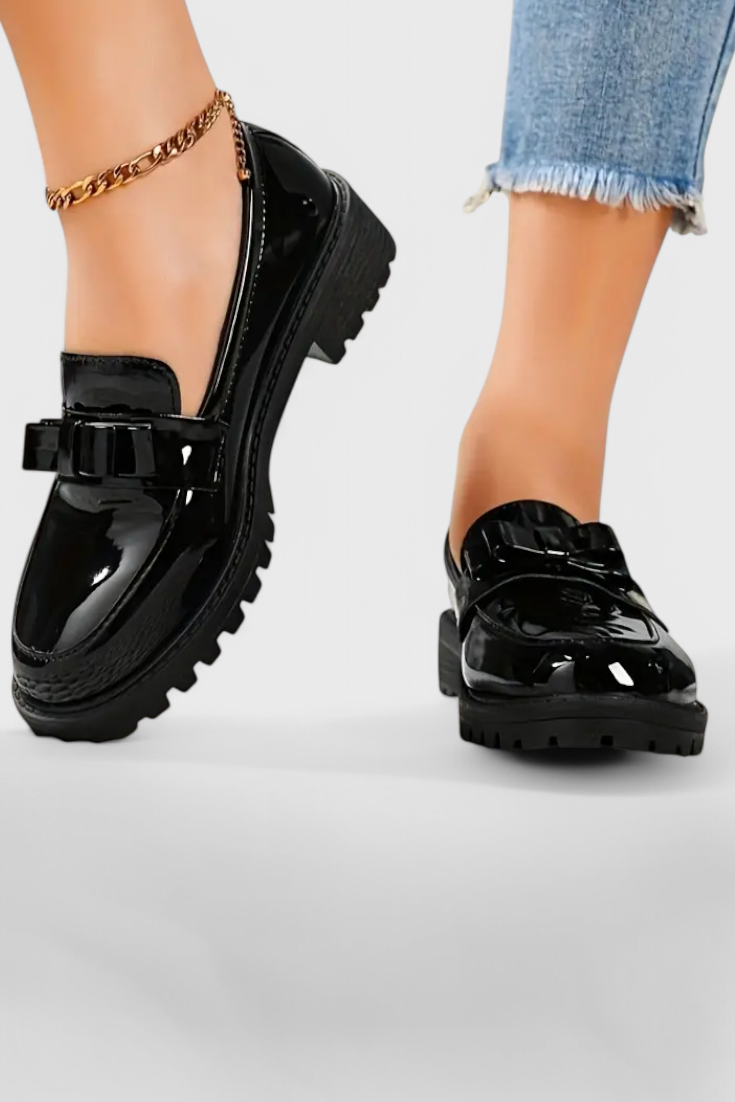 Zinnia | Mokasíny s Detaily Mašle a Blokovým Podpatkem