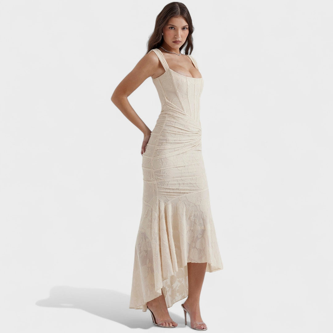 Cesca | Skulpturální silueta šaty