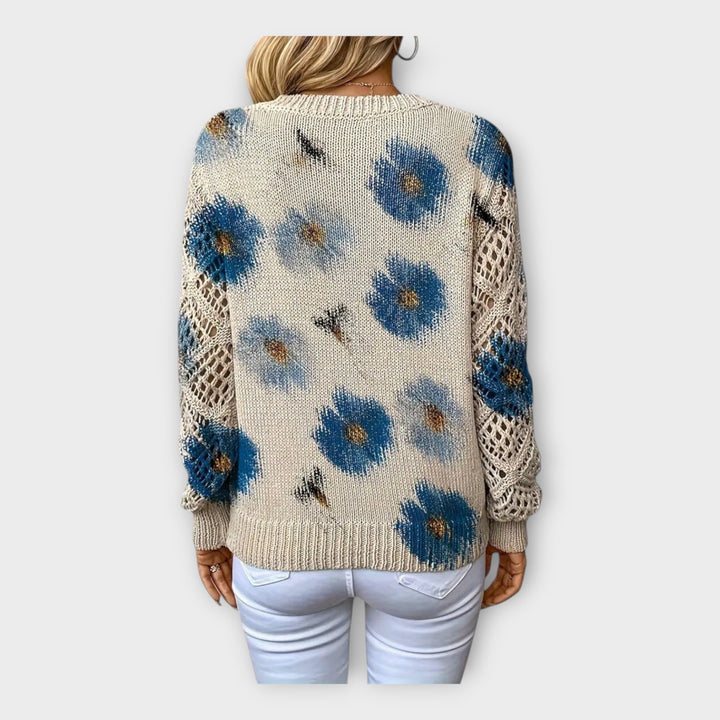 Džempr s krajkovými detaily