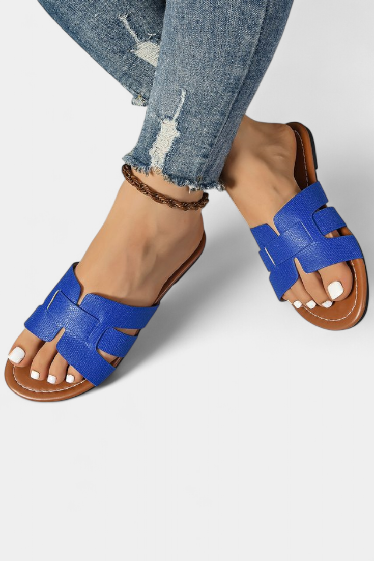 Silvia - Ploché Sandály s Klasickým Designem