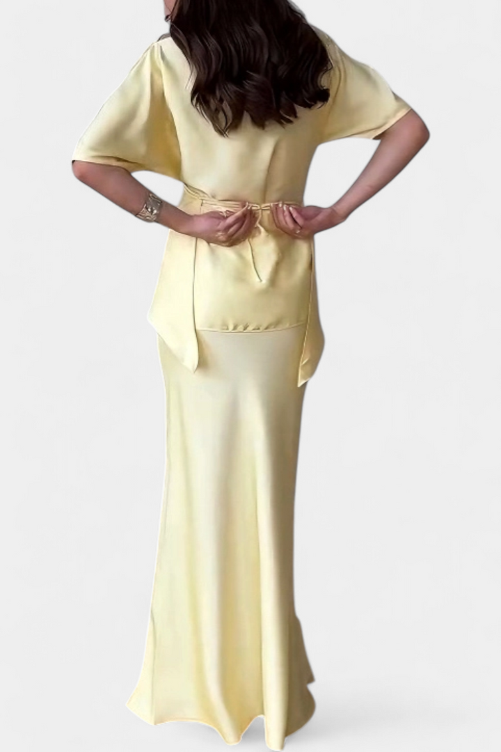 Veleda | Top s Křížovými Ramínky a Plynulou Sukní