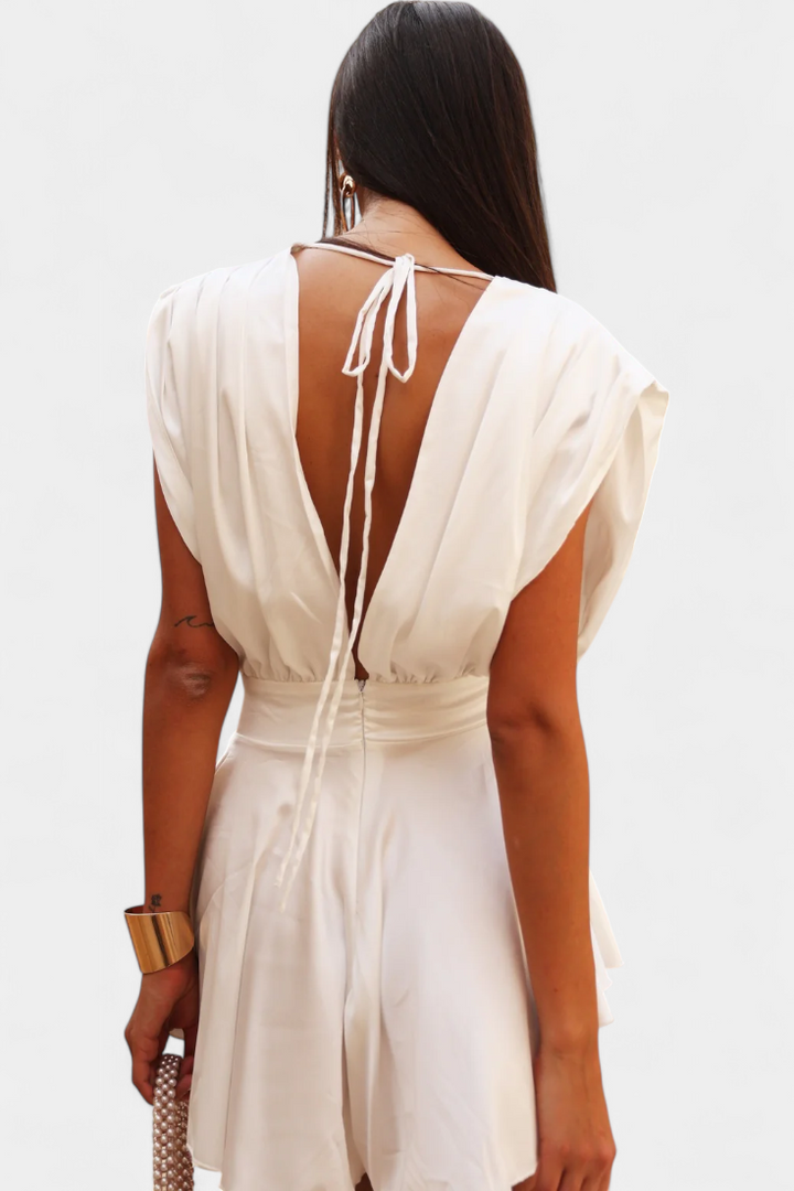 Rosalba | Krátký overal s hlubokým výstřihem a výrazným pasem