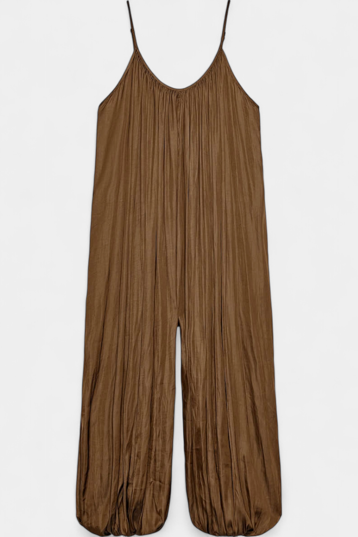 Lūcija | Volný, plisovaný overal s volným siluetem