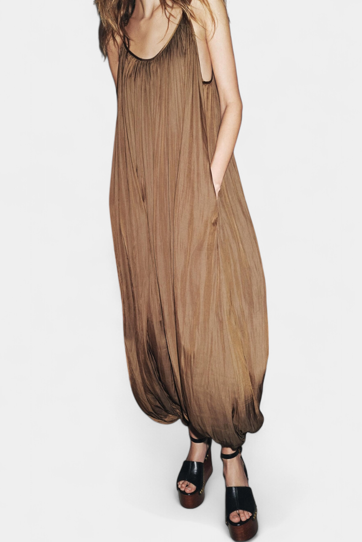 Lūcija | Volný, plisovaný overal s volným siluetem