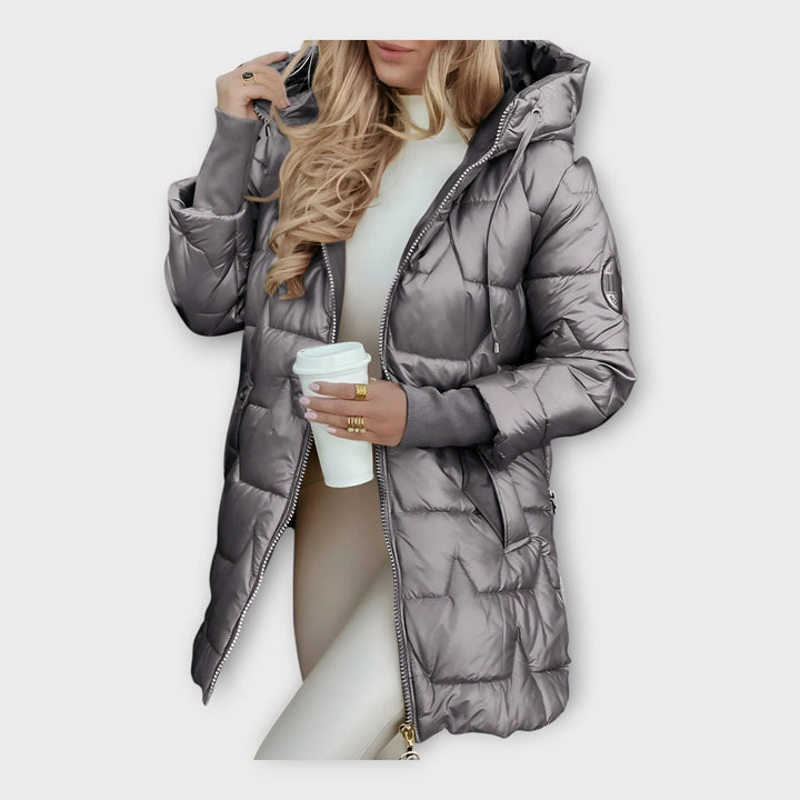 Pohodlná bunda s kapucí