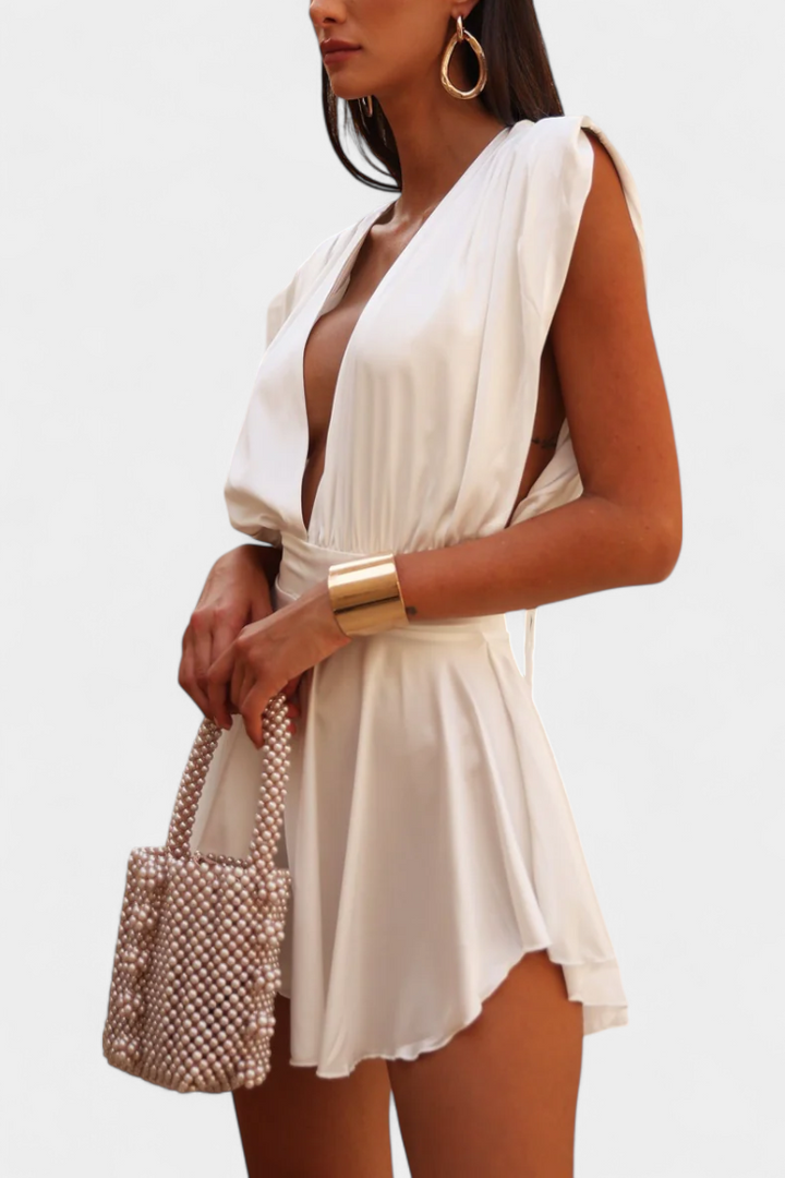 Rosalba | Krátký overal s hlubokým výstřihem a výrazným pasem