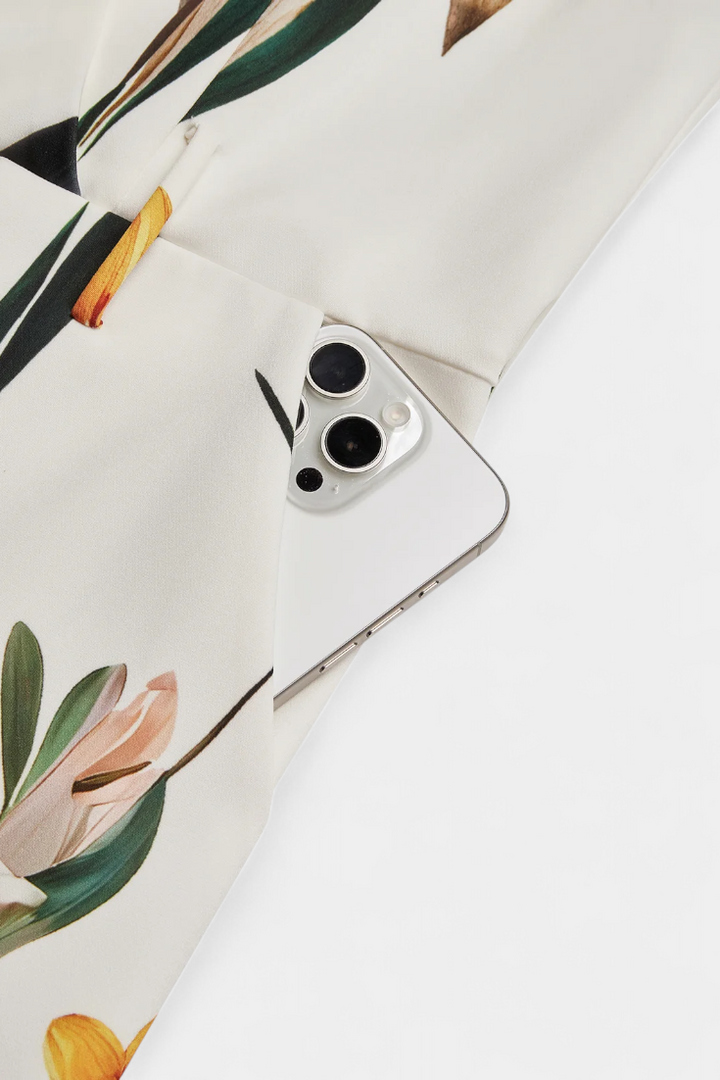 Slara | Mono Garas Dovolená s V-čkovým Výstřihem a Bílým Vzorem